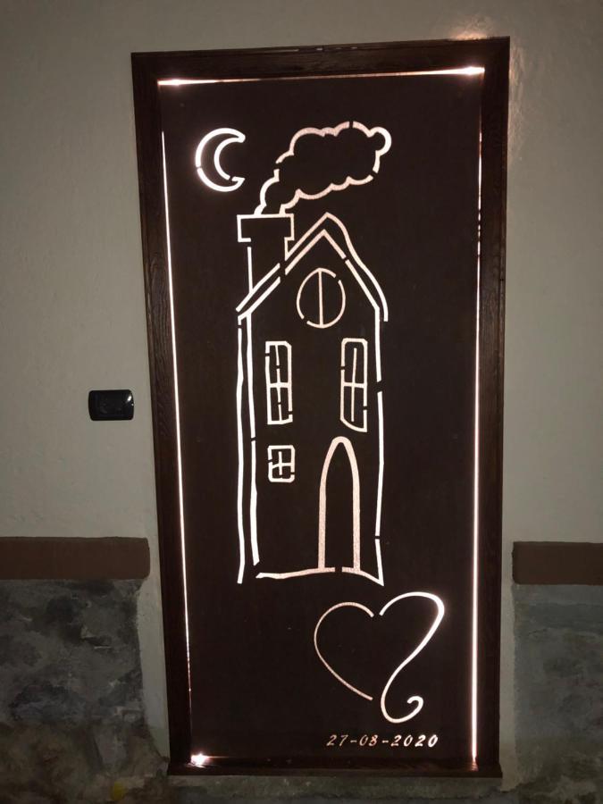 La Casa Del Cuore Apartamento Fenis Exterior foto