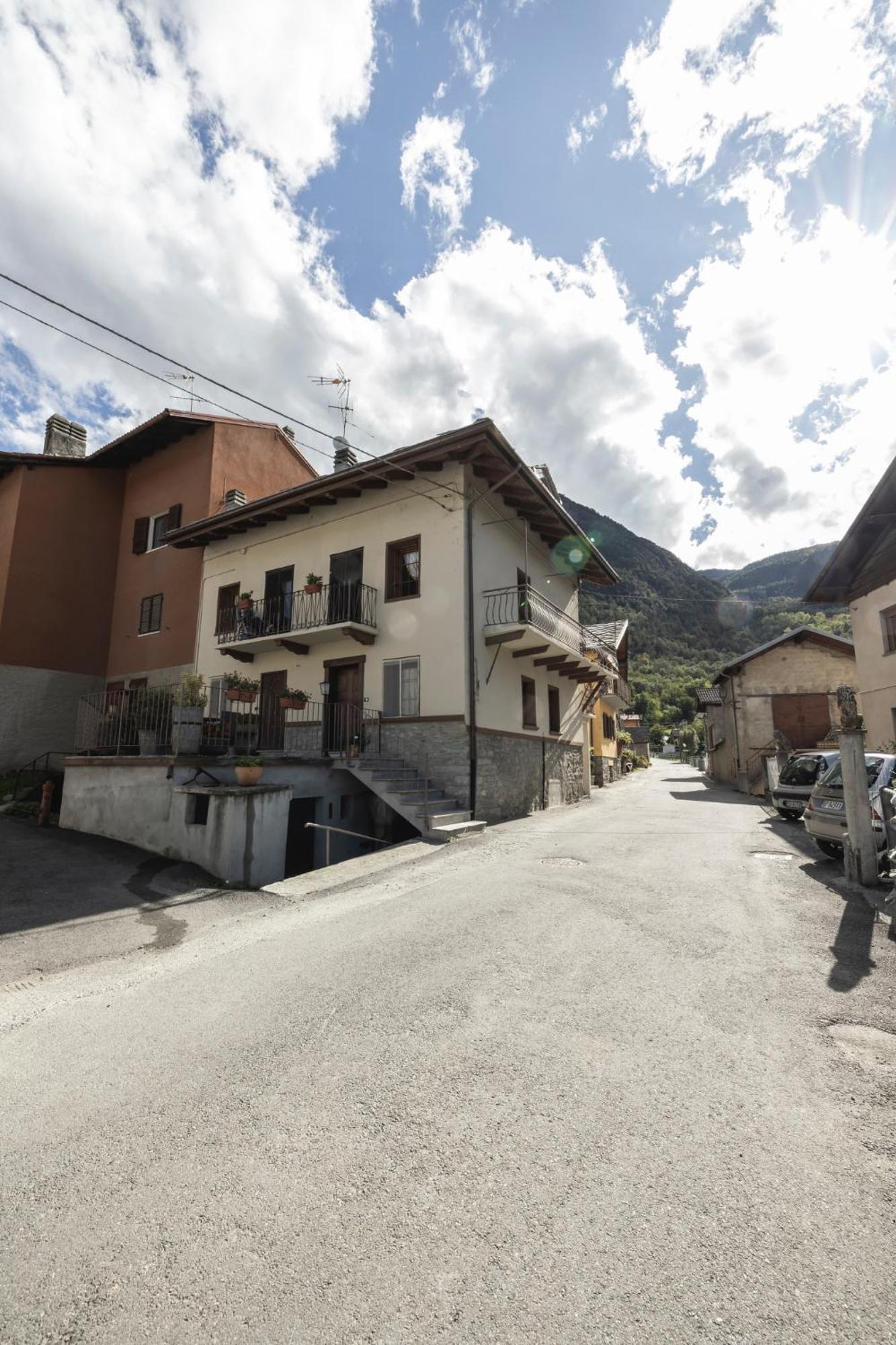 La Casa Del Cuore Apartamento Fenis Exterior foto